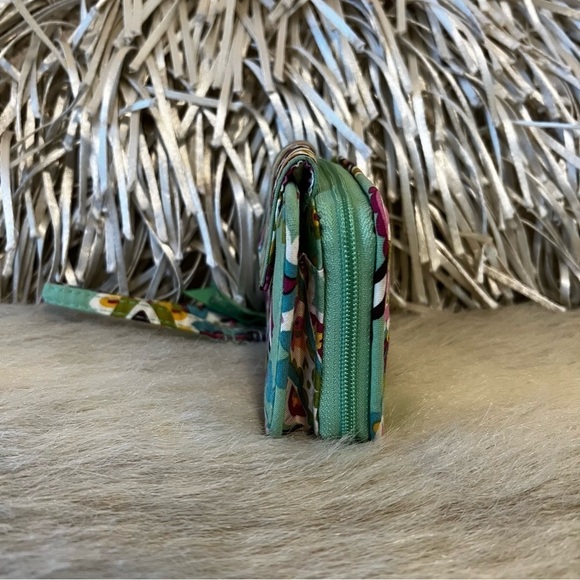 VERA BRADLEY Tutti Frutti 2013 Smartphone Wristlet Green Pink Lippies Case - Picture 6 of 10